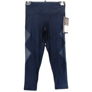 ❌SOLD❌XS•NWT•90 DEGREE BY REFLEX•BLACK CAPRI SPORT LEGGINGS•